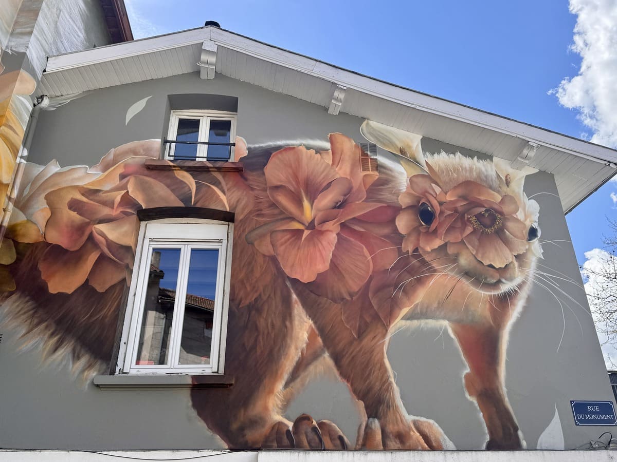 Fresque de street art à Aurec-sur-Loire représentant un écureuil