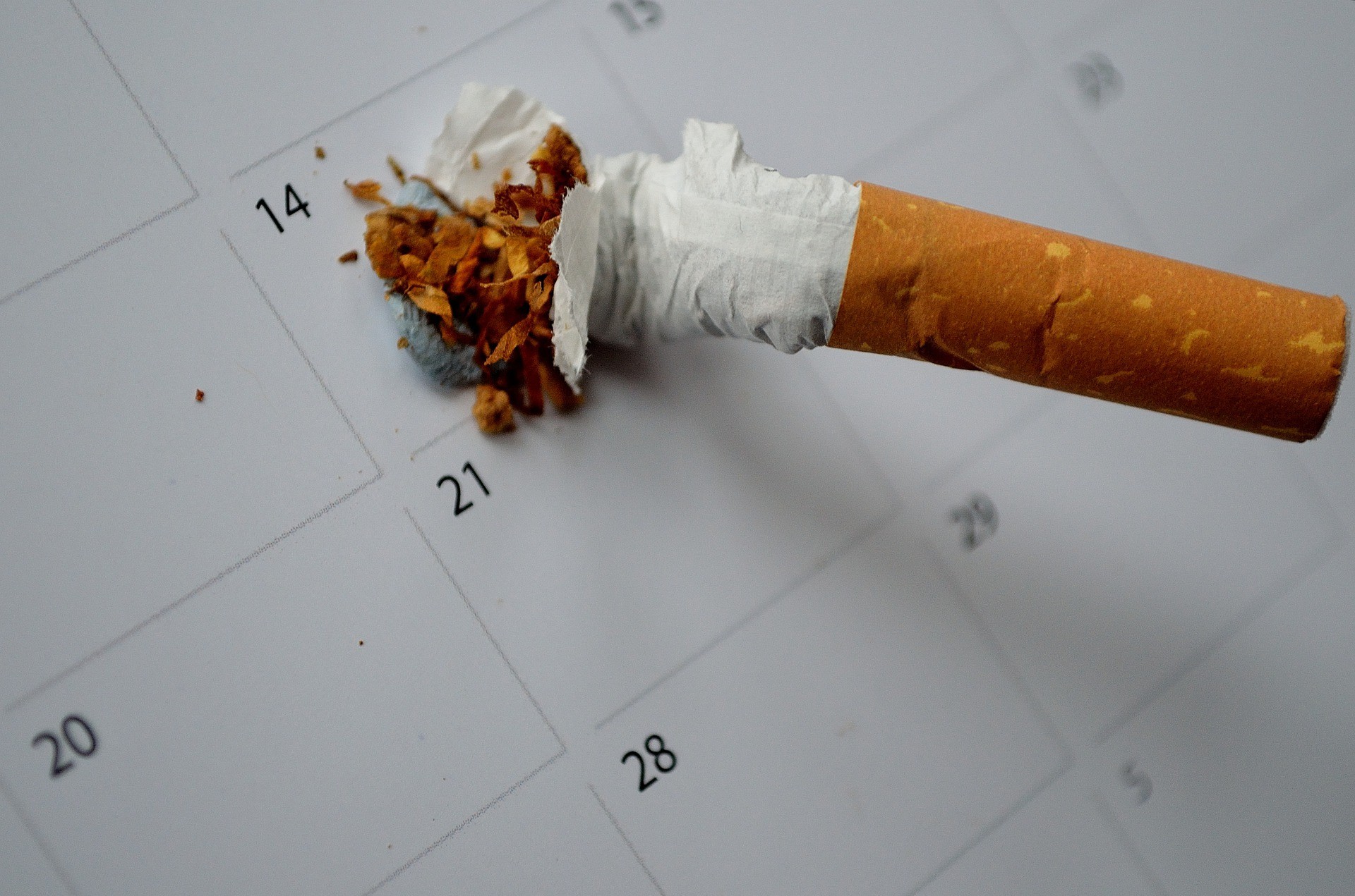 elfbar nachfüll pod läuft aus Mode d'emploi cigarette électronique, comment vapoter, comment utiliser une  cigarette électronique main image 0