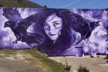 Fresque monumentale Douce Délivrance par l'artiste Aéro au festival la Teinturerie à Aurec-sur-Loire